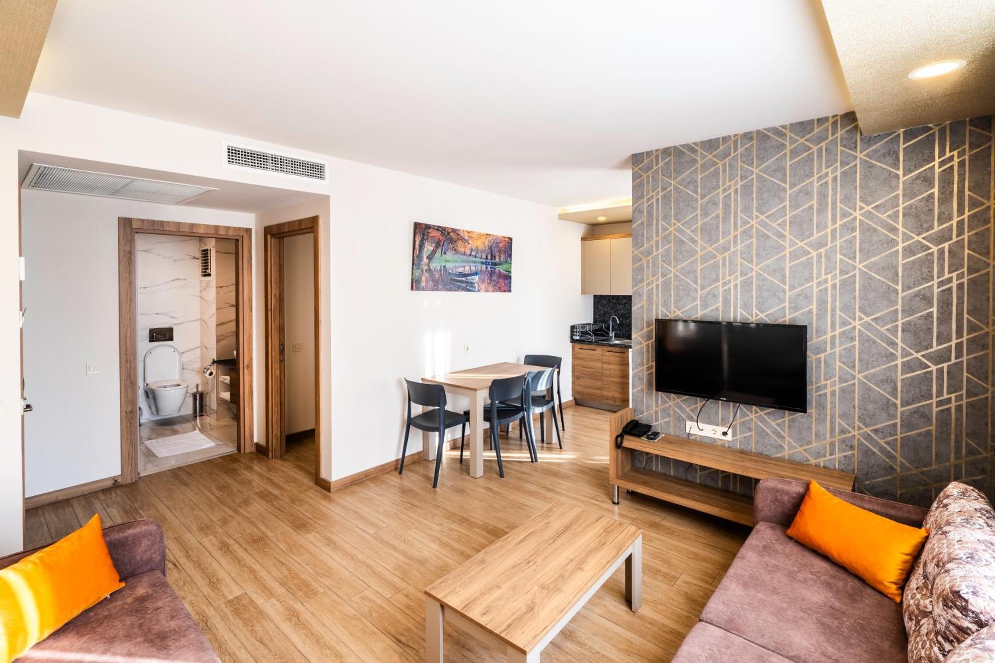 Golden World Suite Hotel Antalya Buitenkant foto