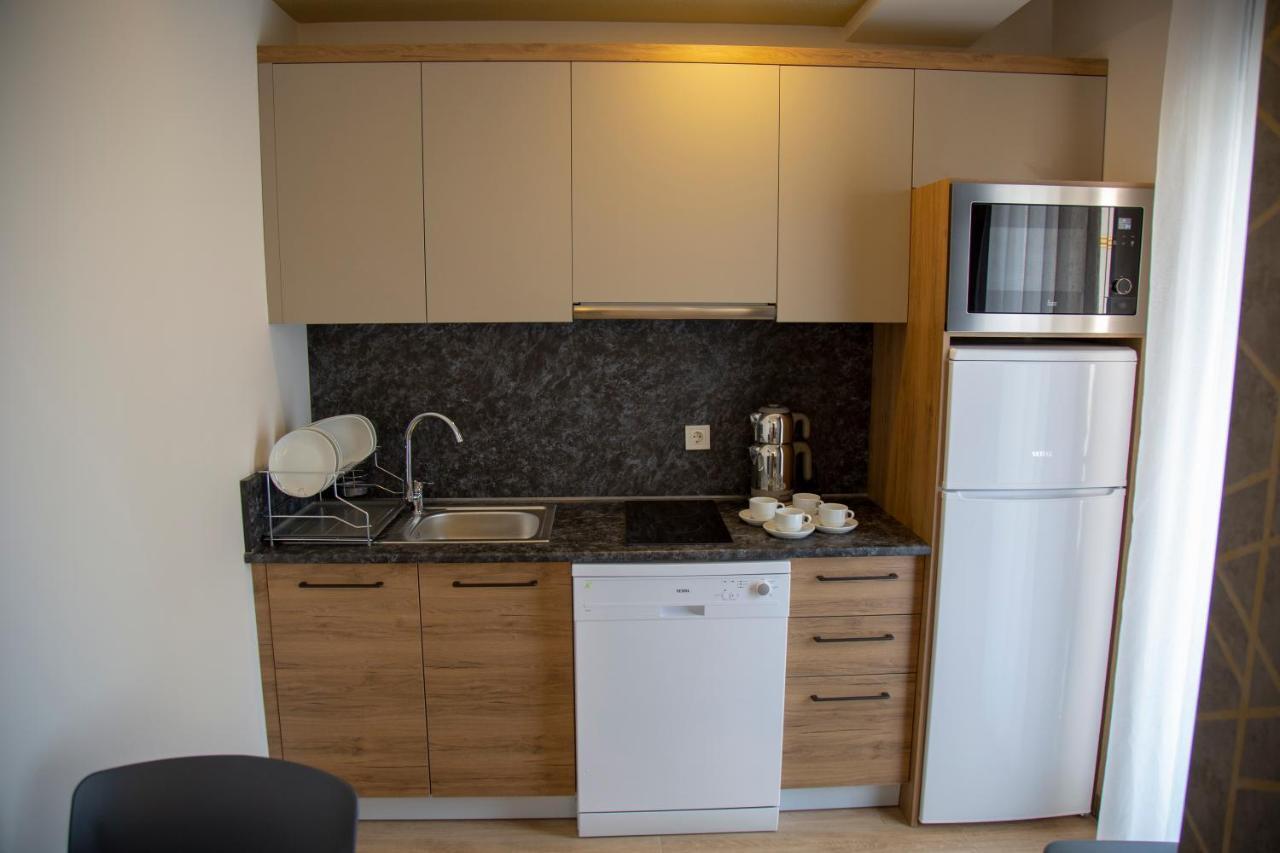 Golden World Suite Hotel Antalya Buitenkant foto