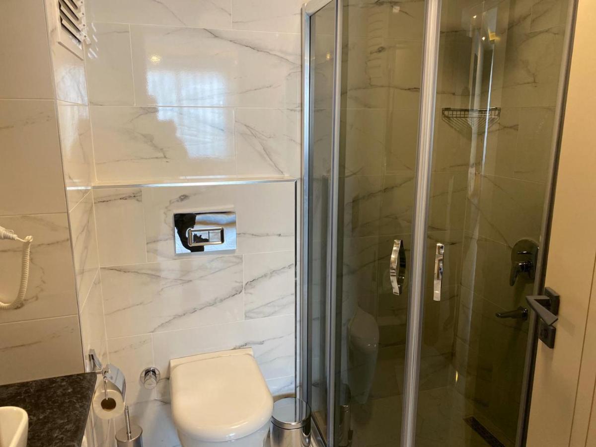 Golden World Suite Hotel Antalya Buitenkant foto