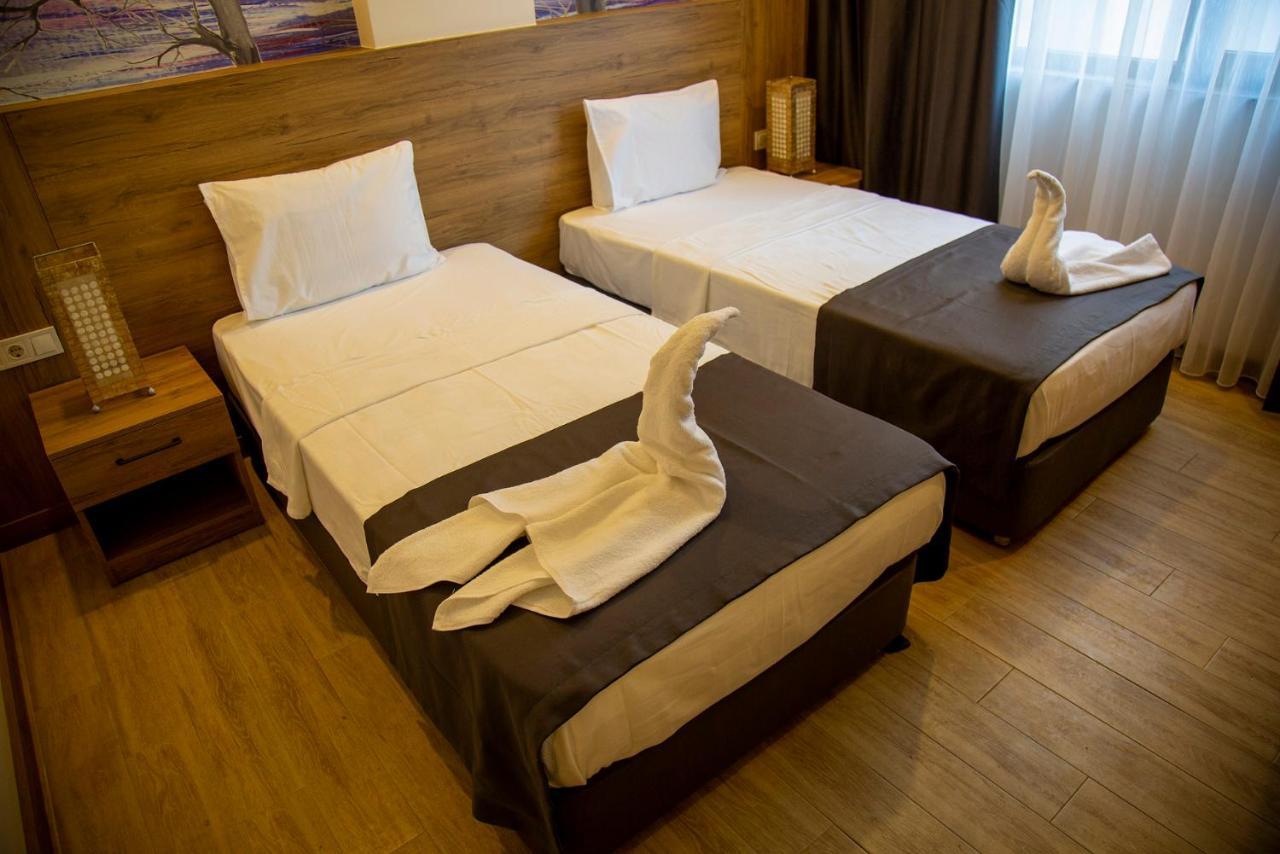 Golden World Suite Hotel Antalya Buitenkant foto