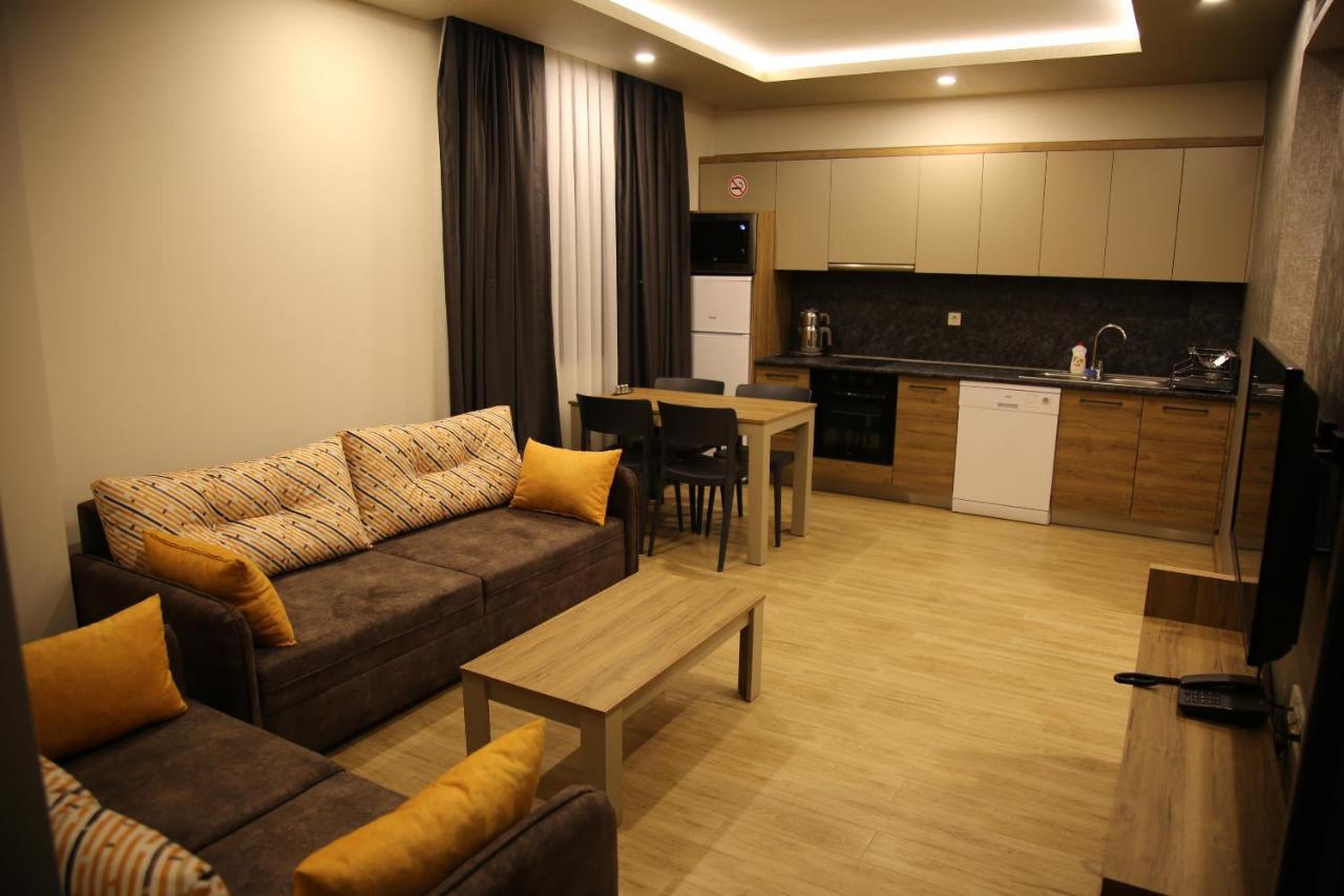 Golden World Suite Hotel Antalya Buitenkant foto